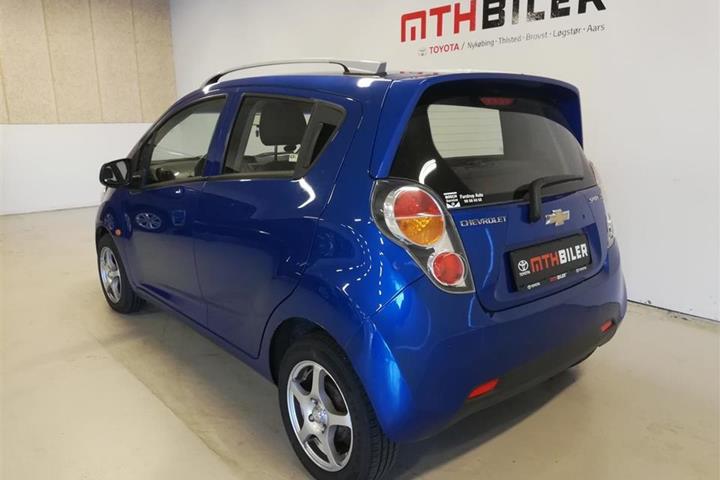 Blå Chevrolet Spark fra 2011