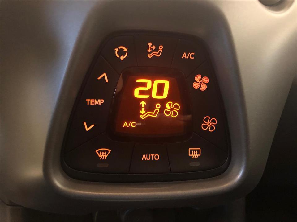 Grå Toyota Aygo fra 2019