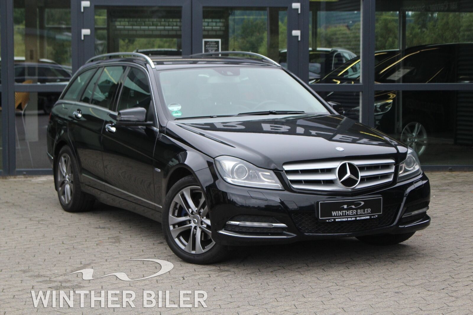 Sort Mercedes C220 fra 2011