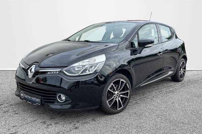 Grå Renault Clio IV fra 2015