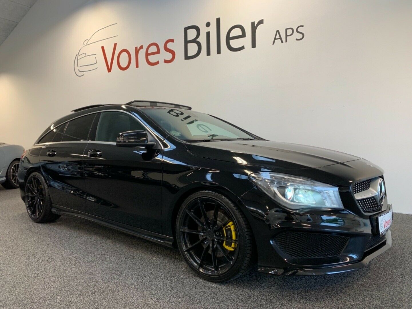 Grå Mercedes CLA220 fra 2015