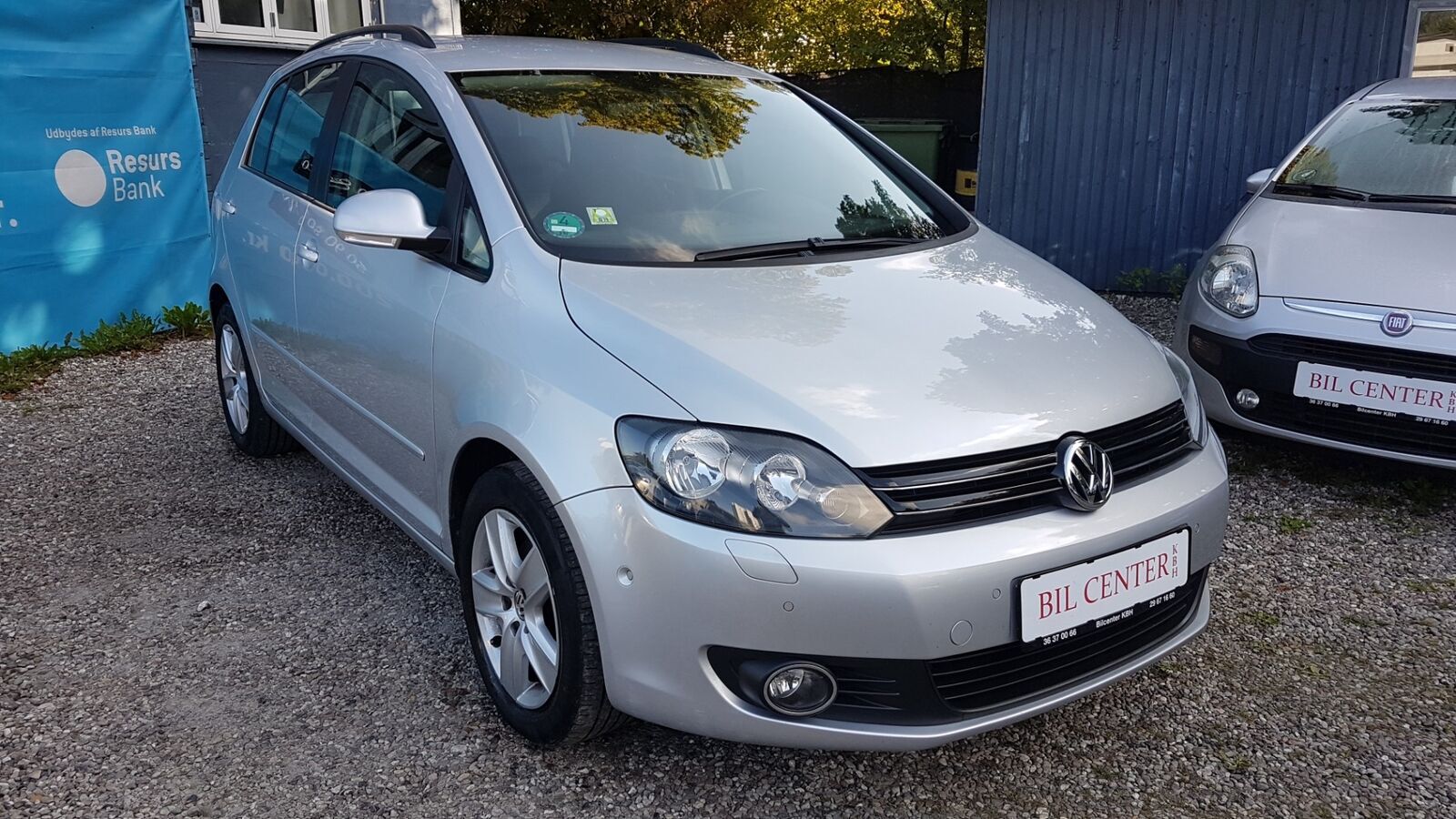 Grå VW Golf Plus fra 2009