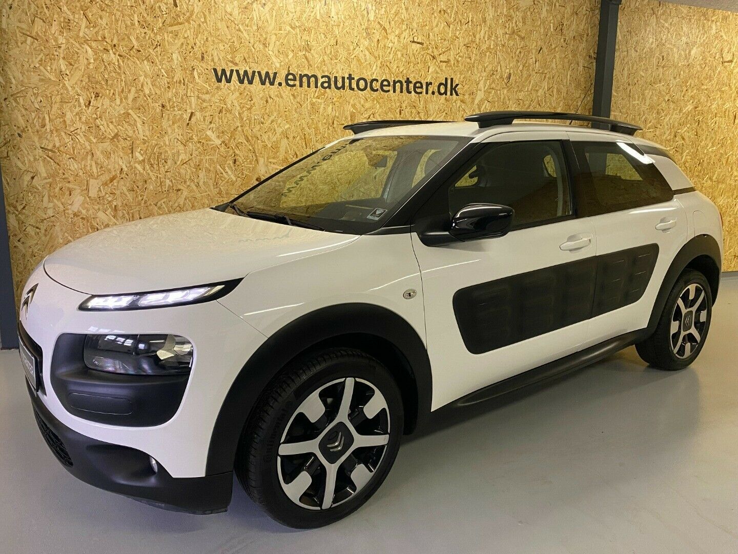 Hvid Citroën C4 Cactus fra 2015