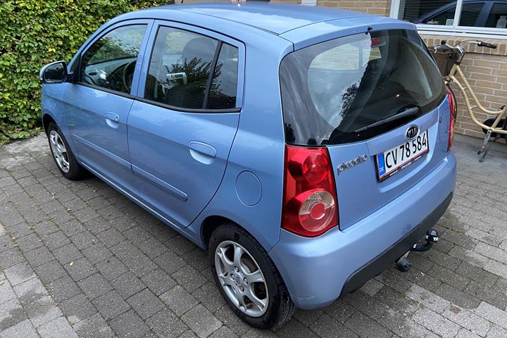 Blå Kia Picanto fra 2010