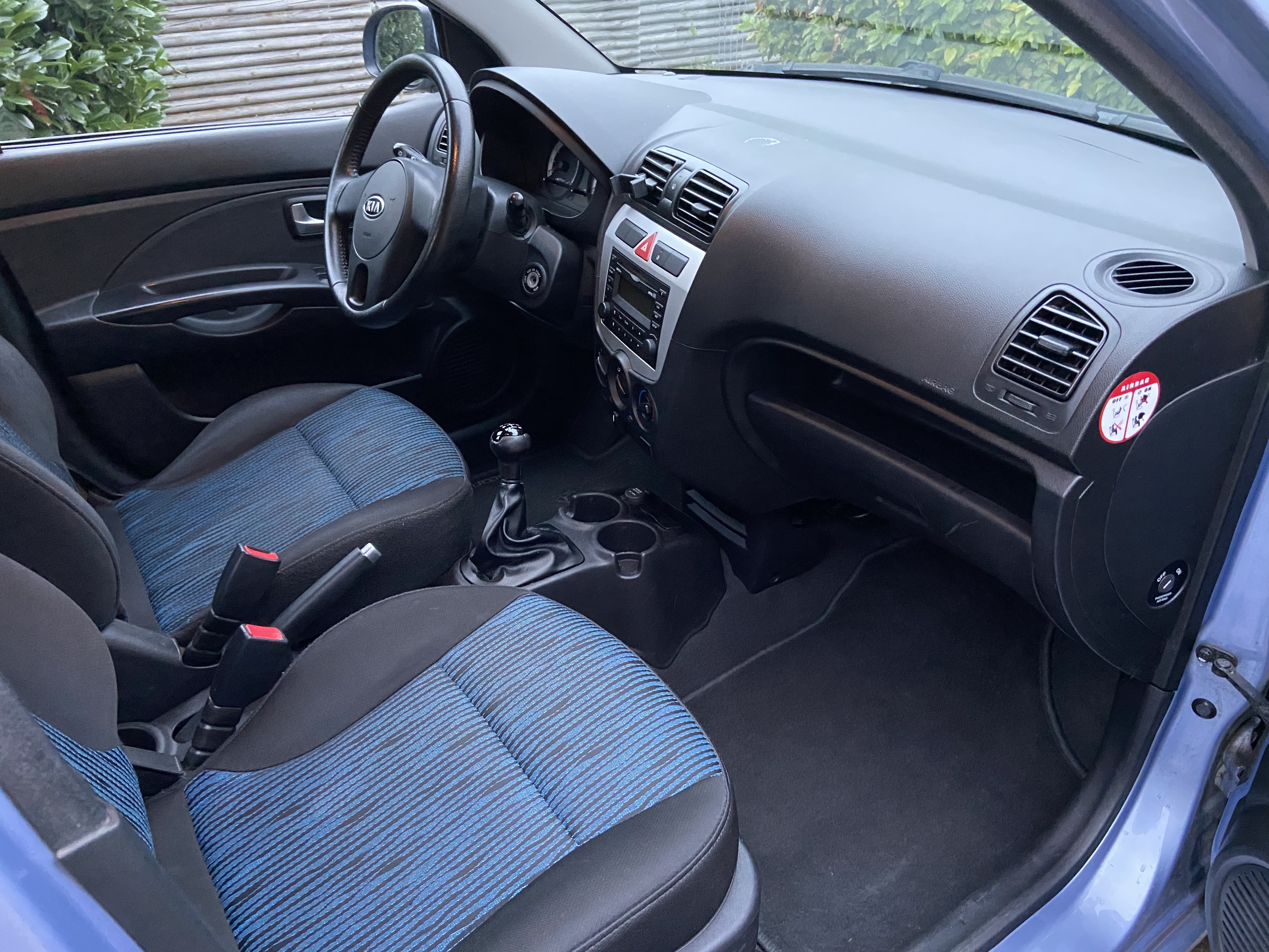 Blå Kia Picanto fra 2010