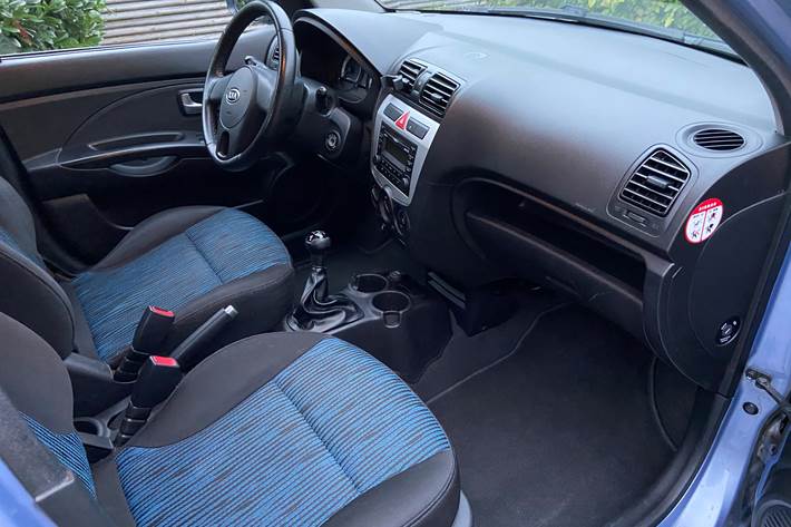 Blå Kia Picanto fra 2010