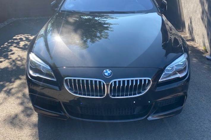 Sort BMW 650i fra 2016