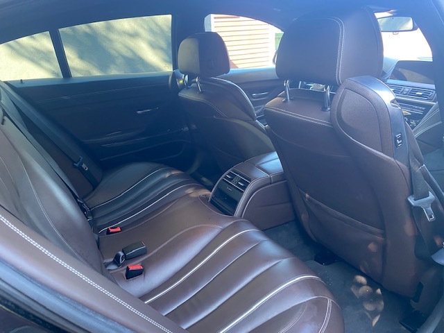 Sort BMW 650i fra 2016