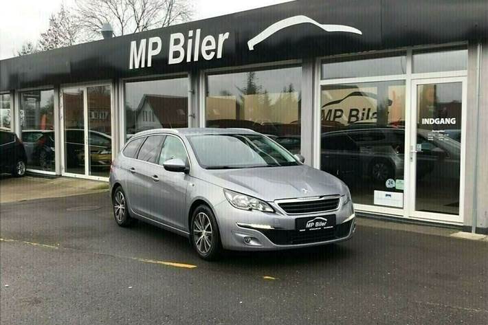 Grøn Peugeot 308 fra 2015