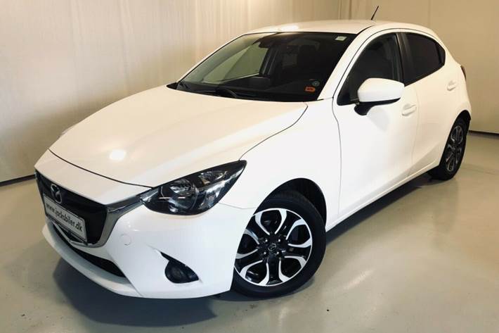 Hvid Mazda 2 fra 2015
