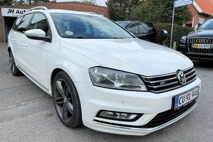 Hvid VW Passat fra 2014