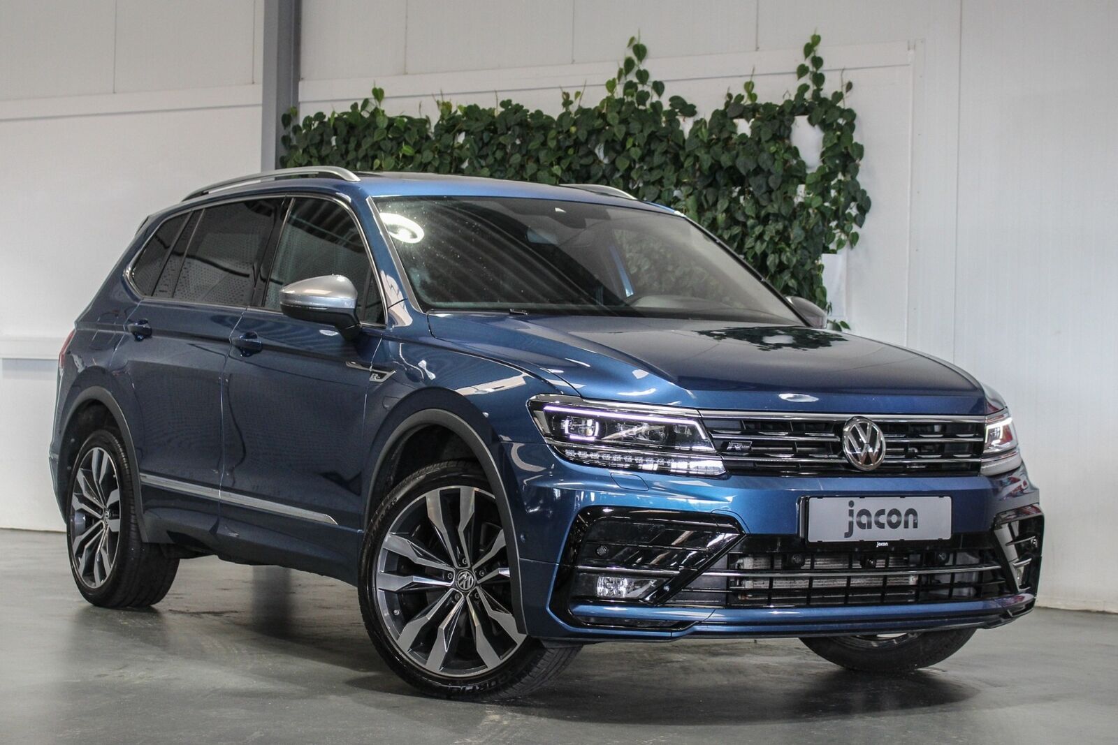 Blå VW Tiguan Allspace fra 2018
