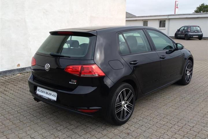 Sort VW Golf fra 2016