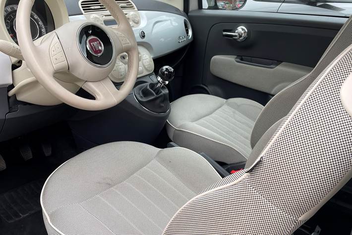 Sølv Fiat 500 fra 2011