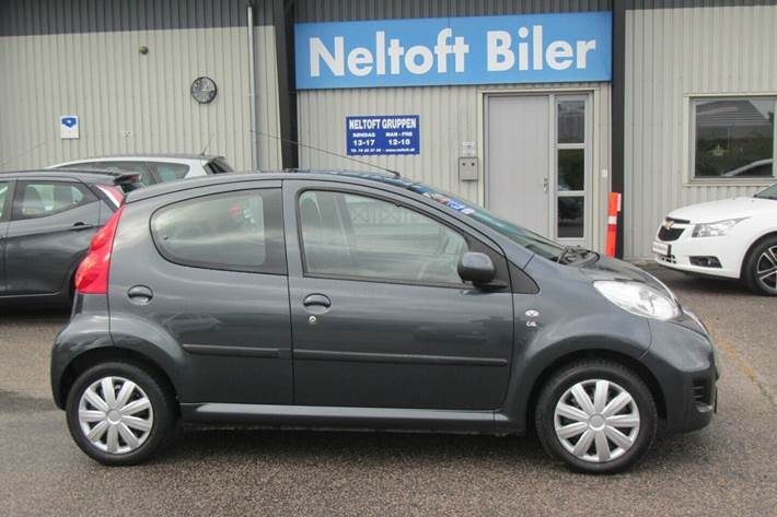 undefined Peugeot 107 fra 2010