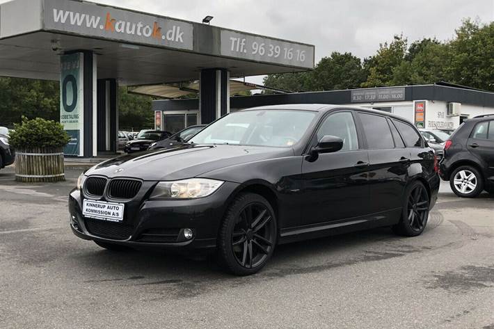 Sort BMW 316i fra 2009