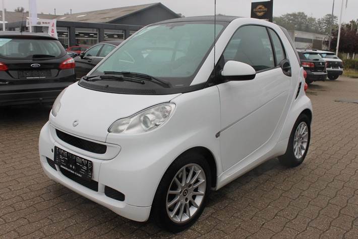 Hvid Smart ForTwo Coupé fra 2012