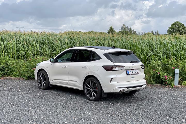 Hvid Ford Kuga fra 2021
