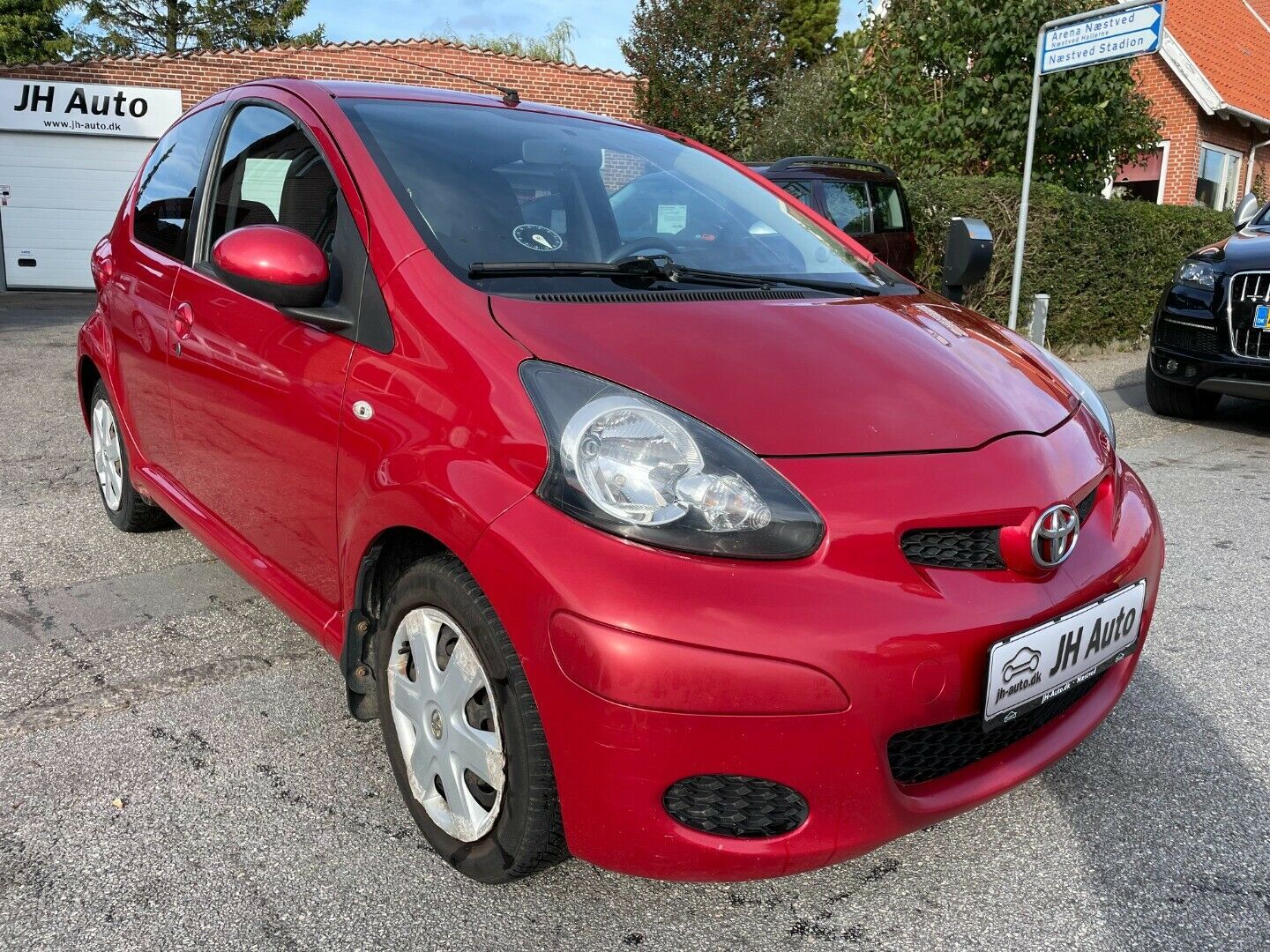Grå Toyota Aygo fra 2011