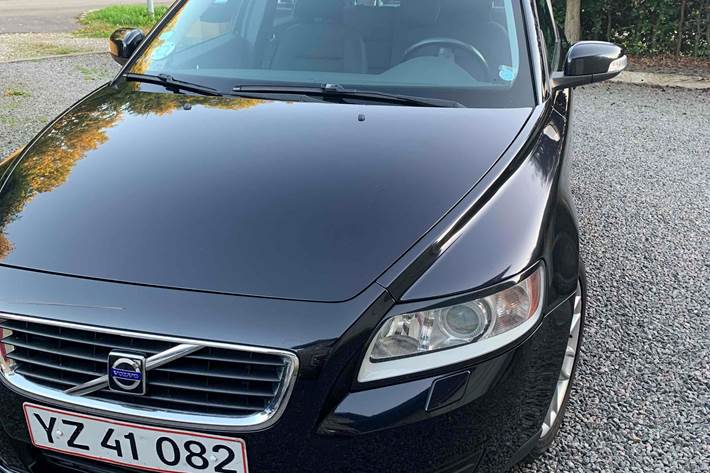 Sort Volvo V50 fra 2008
