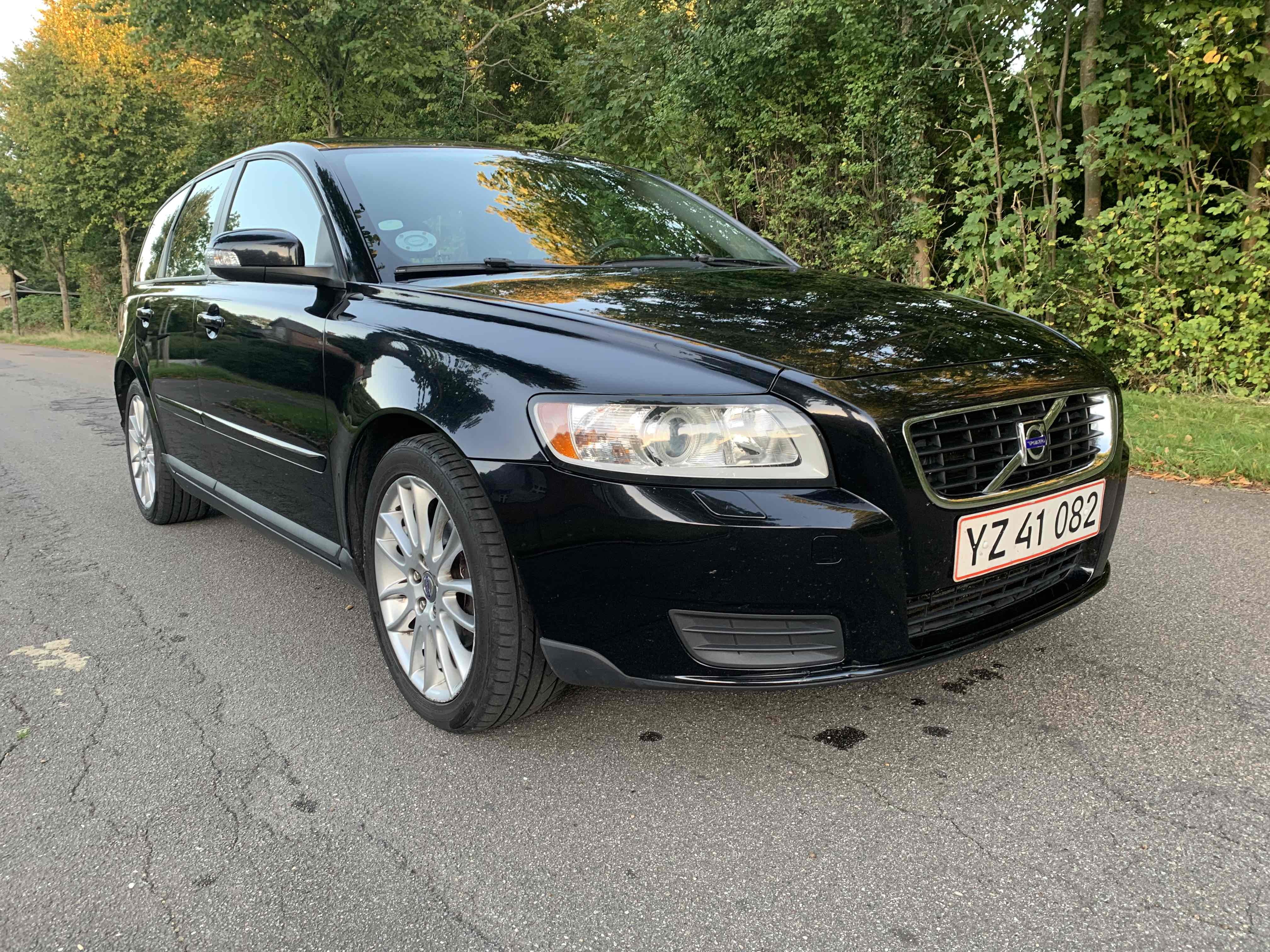 Sort Volvo V50 fra 2008
