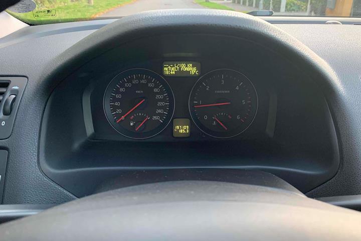 Sort Volvo V50 fra 2008