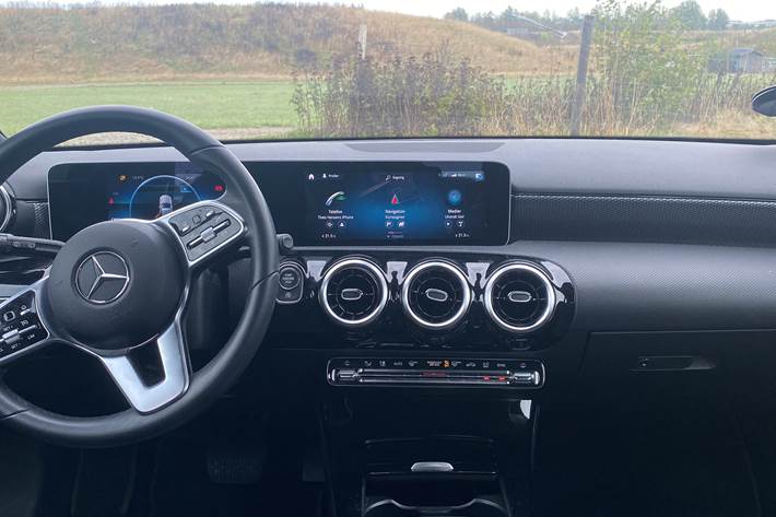 Sort Mercedes A180 d fra 2018