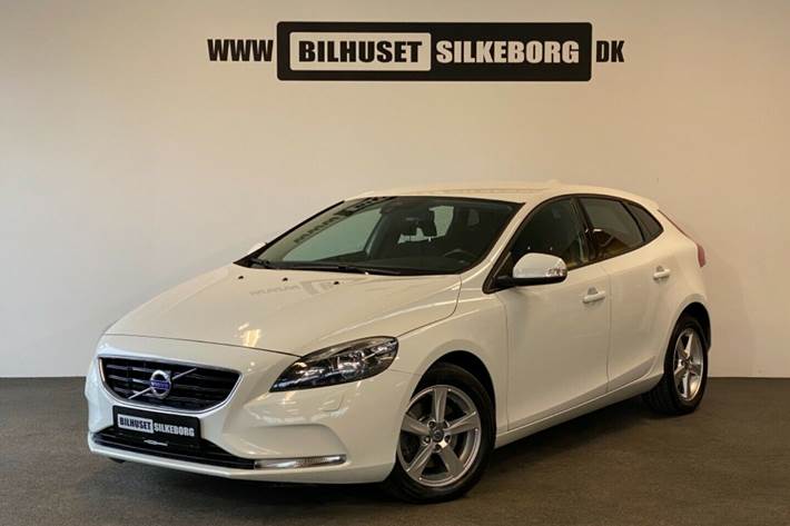 undefined Volvo V40 fra 2016