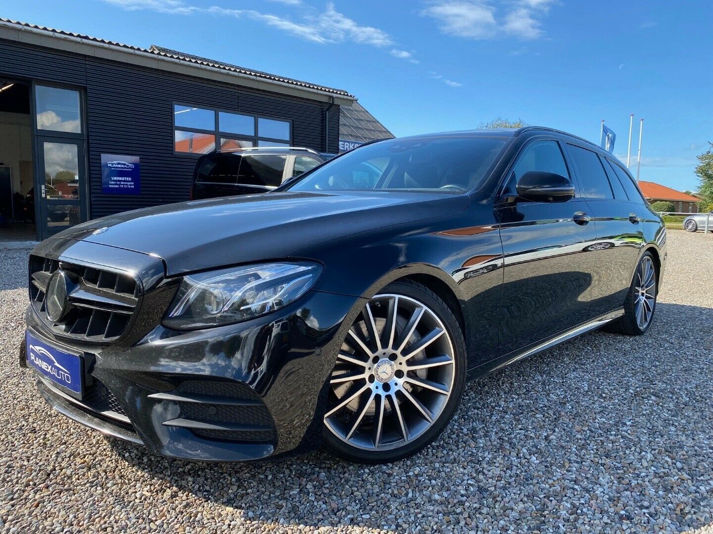 Sort Mercedes E350 d fra 2017