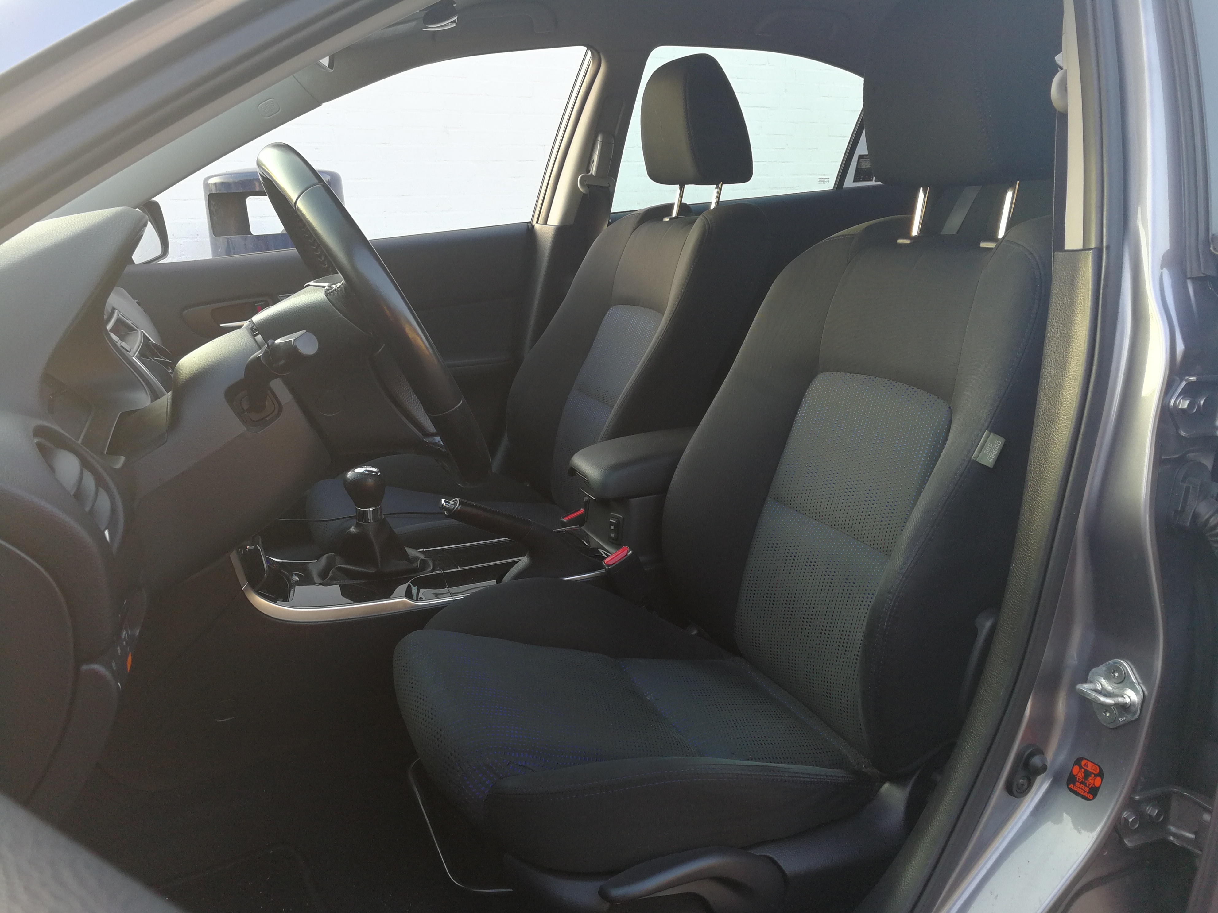 Grå Mazda 6 fra 2007