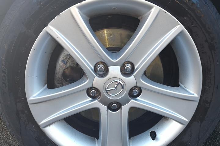 Grå Mazda 6 fra 2007