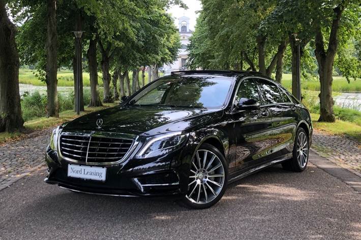 Sort Mercedes S350 d fra 2017