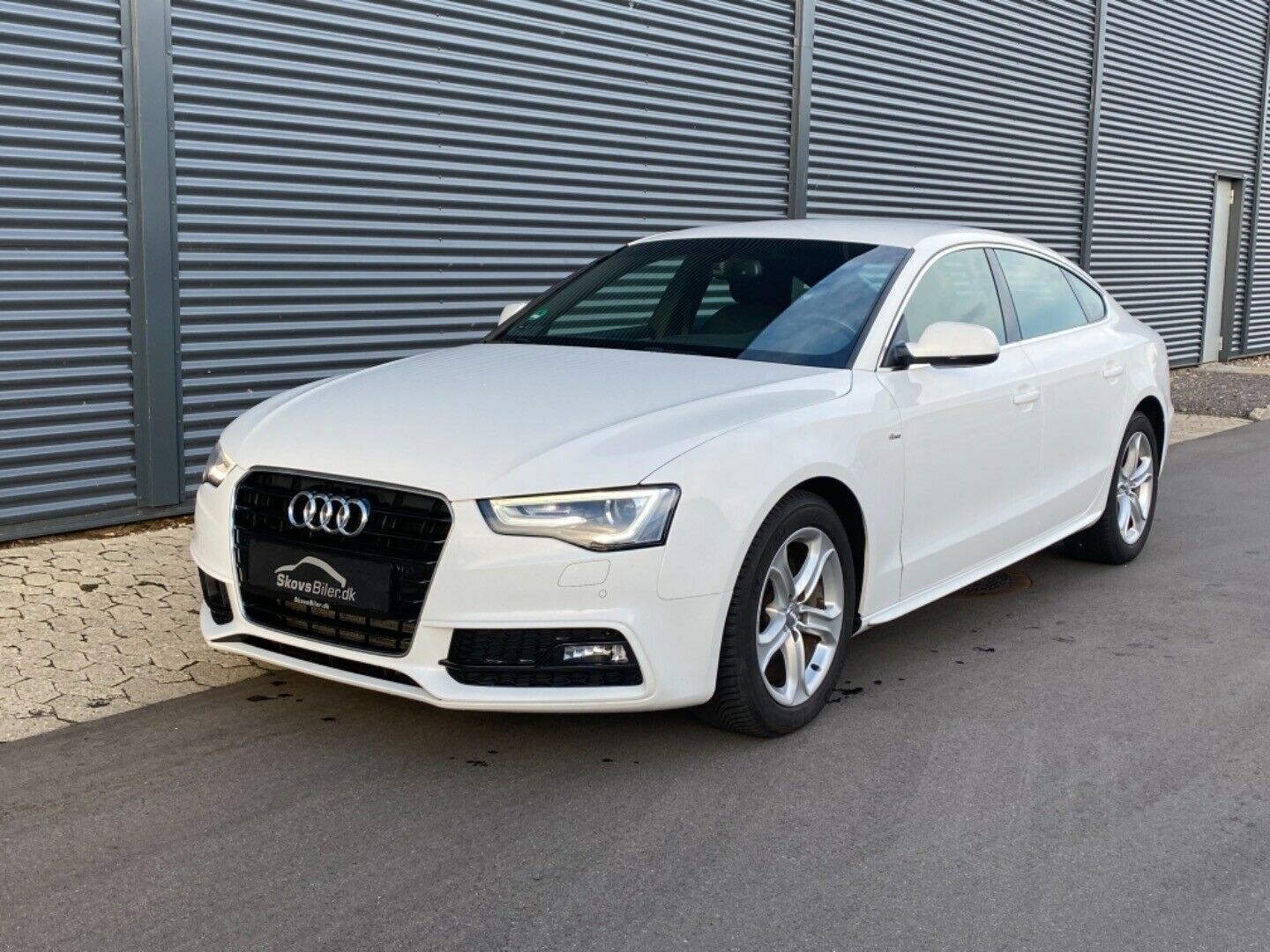 Hvid Audi A5 fra 2016