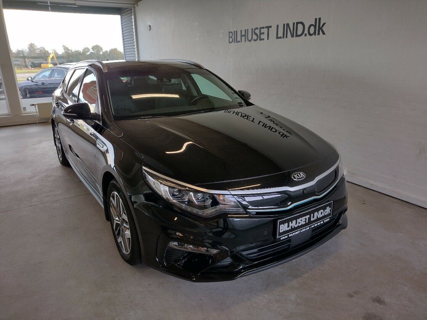 Grå Kia Optima fra 2020