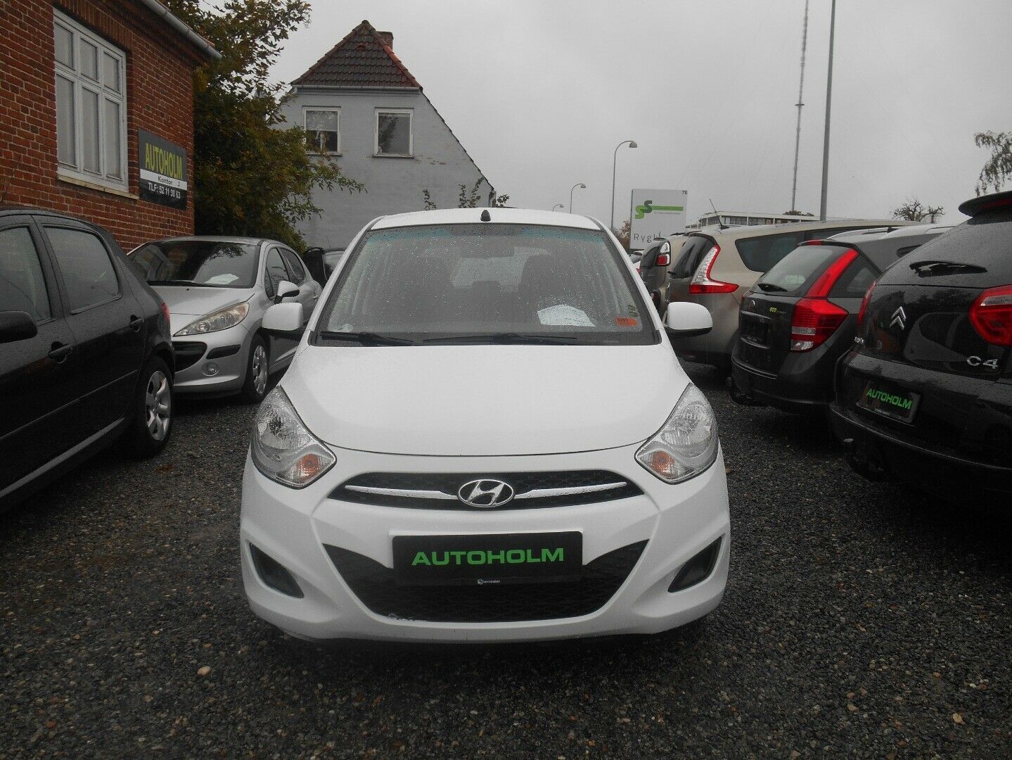 Grå Hyundai i10 fra 2011
