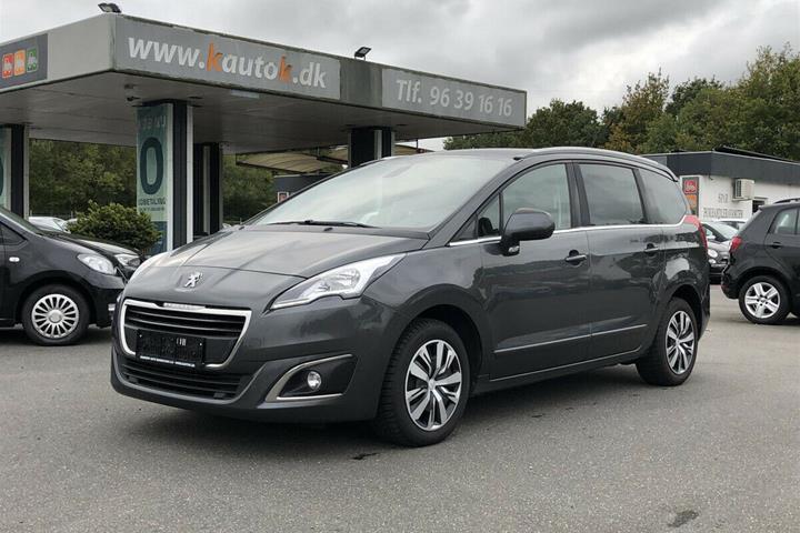 Grå Peugeot 5008 fra 2014