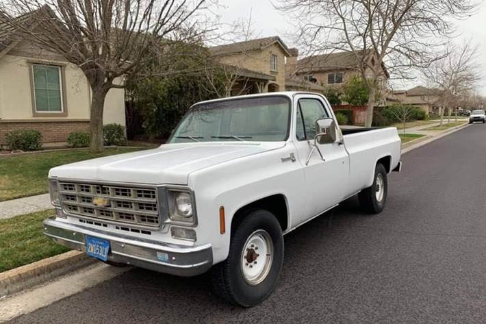 Hvid Chevrolet Ladvogn fra 1977