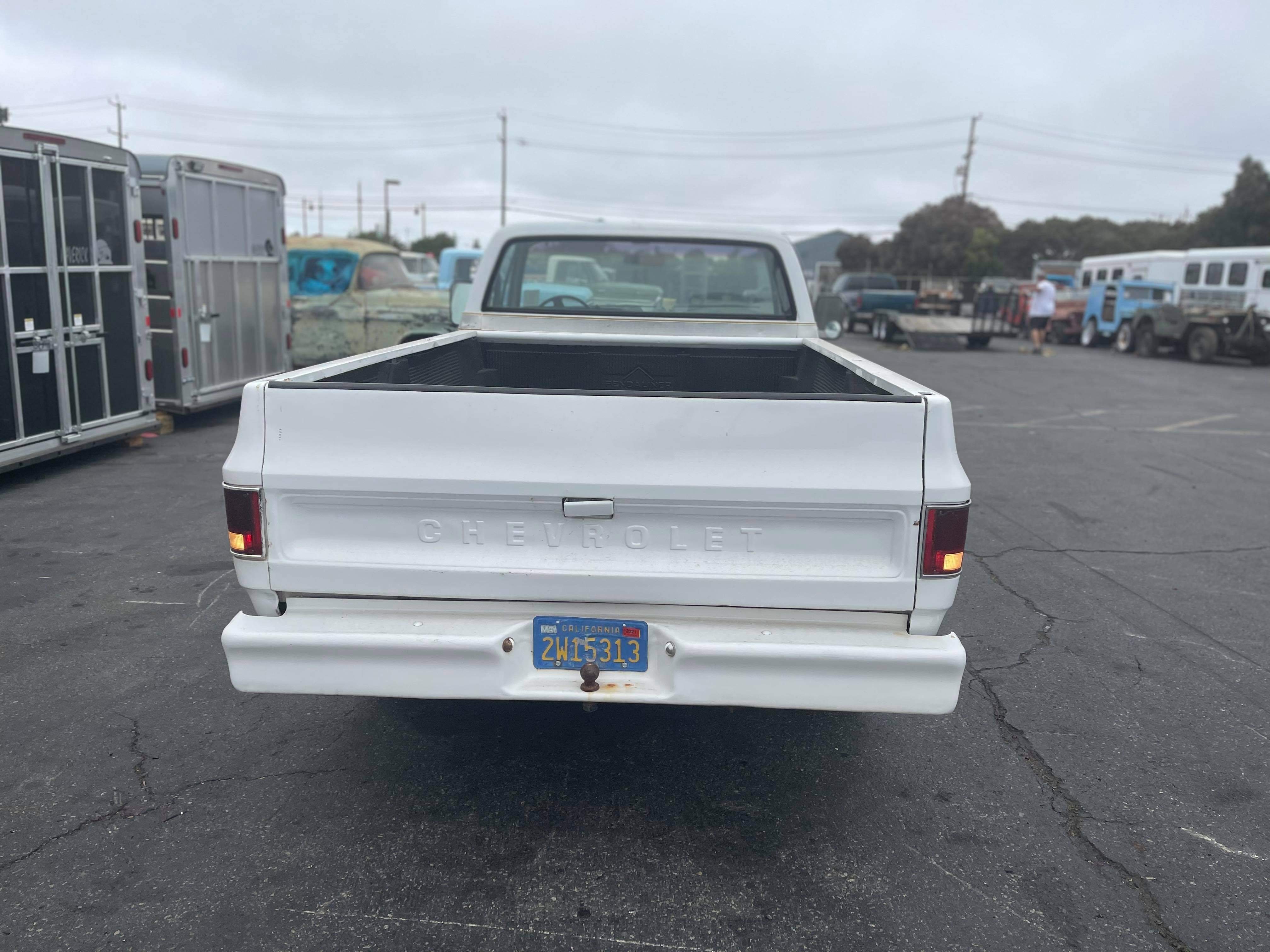 Hvid Chevrolet Ladvogn fra 1977