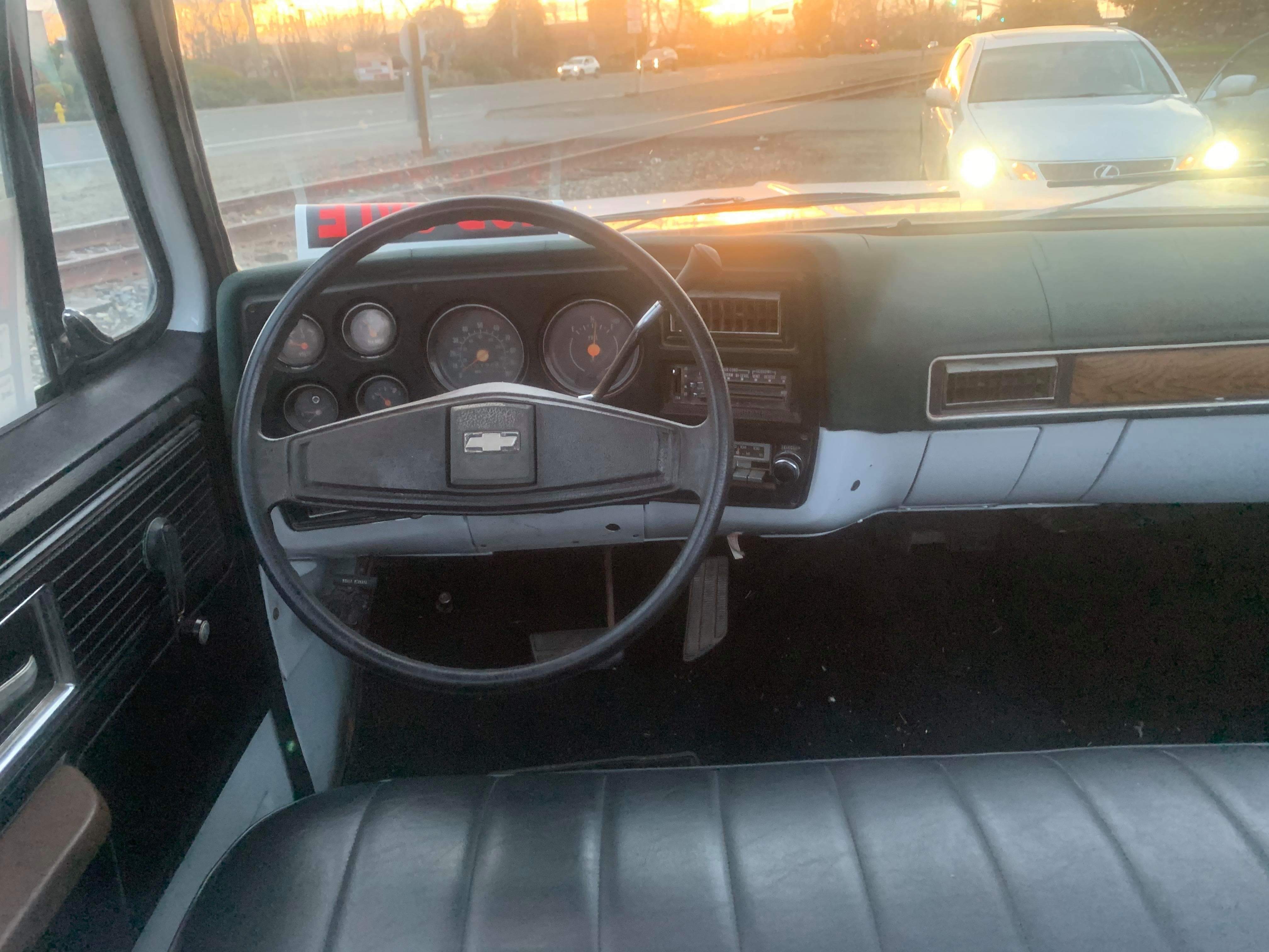 Hvid Chevrolet Ladvogn fra 1977