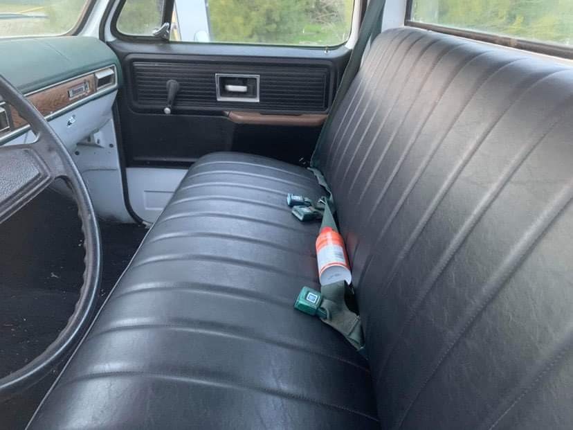 Hvid Chevrolet Ladvogn fra 1977
