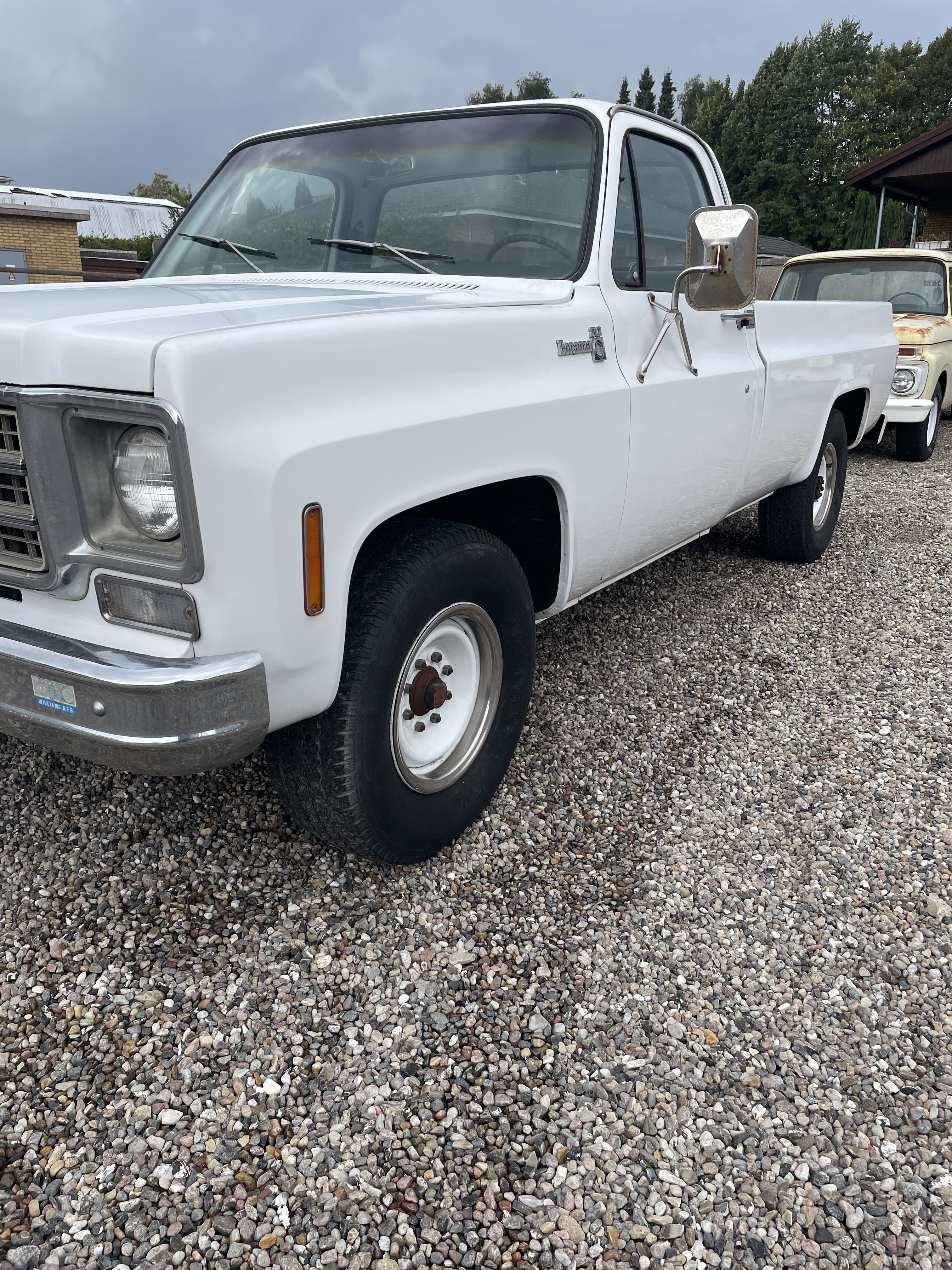 Hvid Chevrolet Ladvogn fra 1977