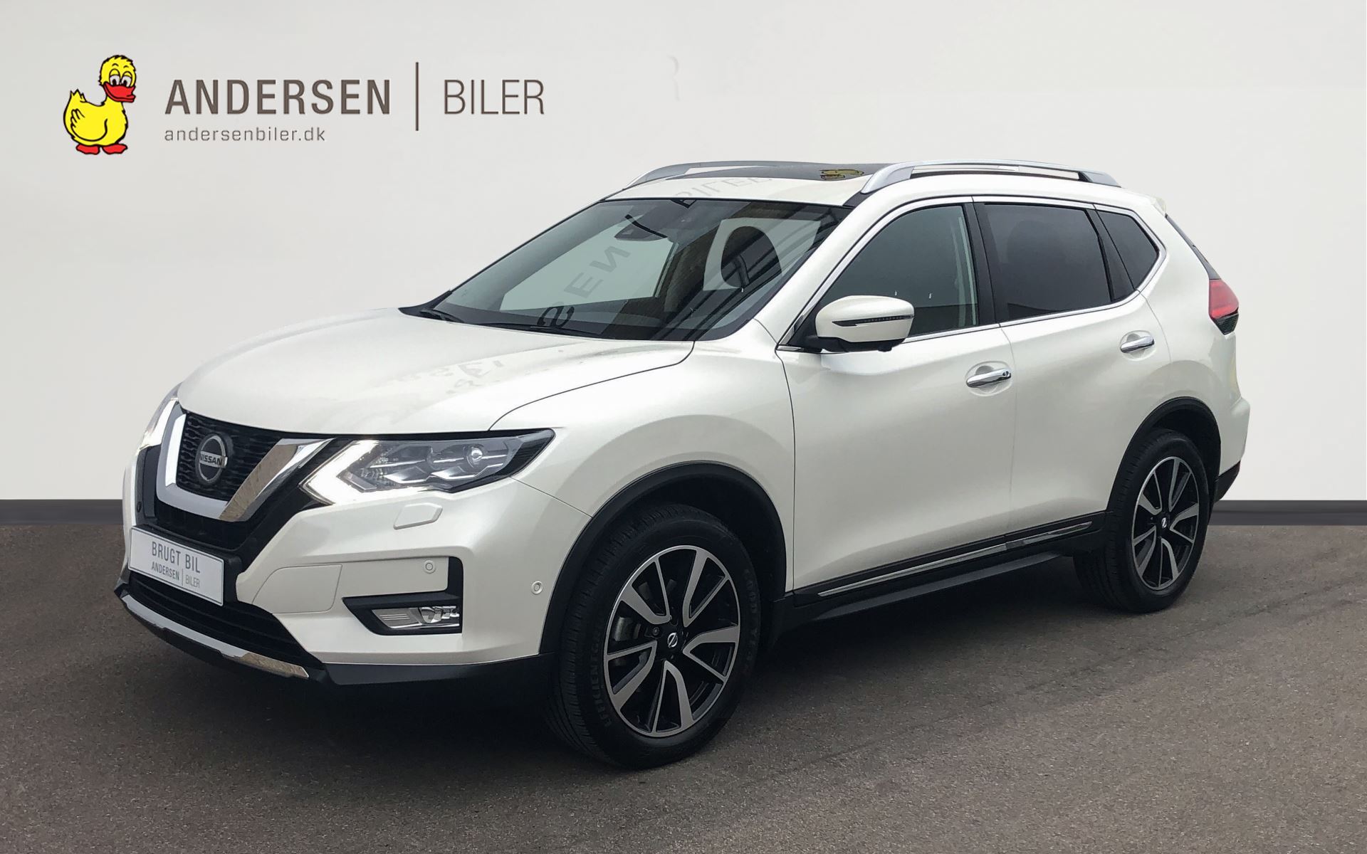 Hvid Nissan X-Trail fra 2019