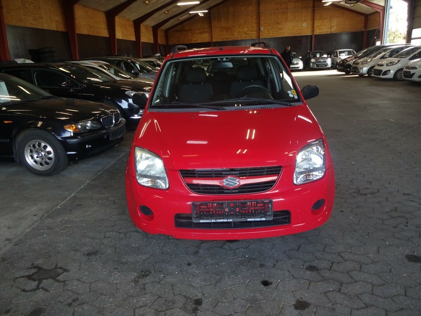 Rød Suzuki Ignis fra 2005