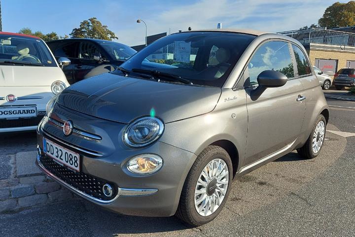 Grå Fiat 500C fra 2021
