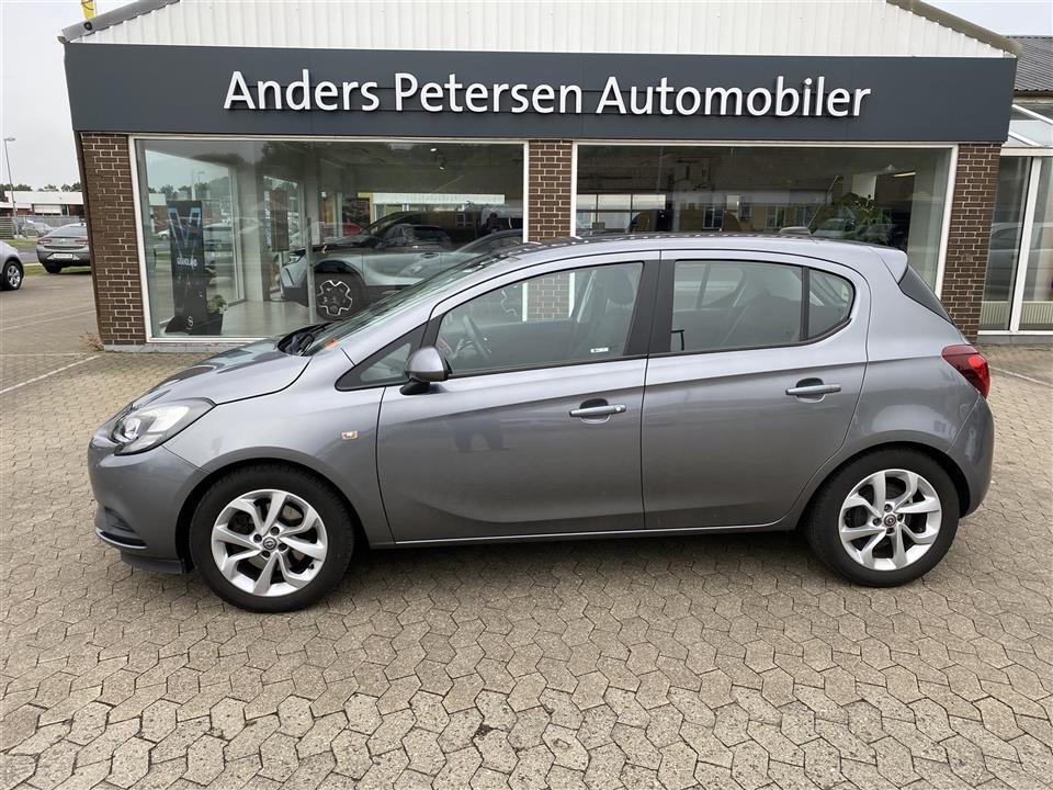 Grå Opel Corsa fra 2018