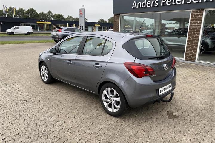Grå Opel Corsa fra 2018