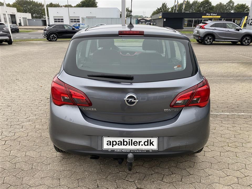 Grå Opel Corsa fra 2018
