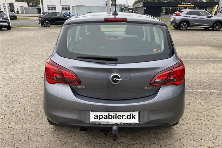 Grå Opel Corsa fra 2018