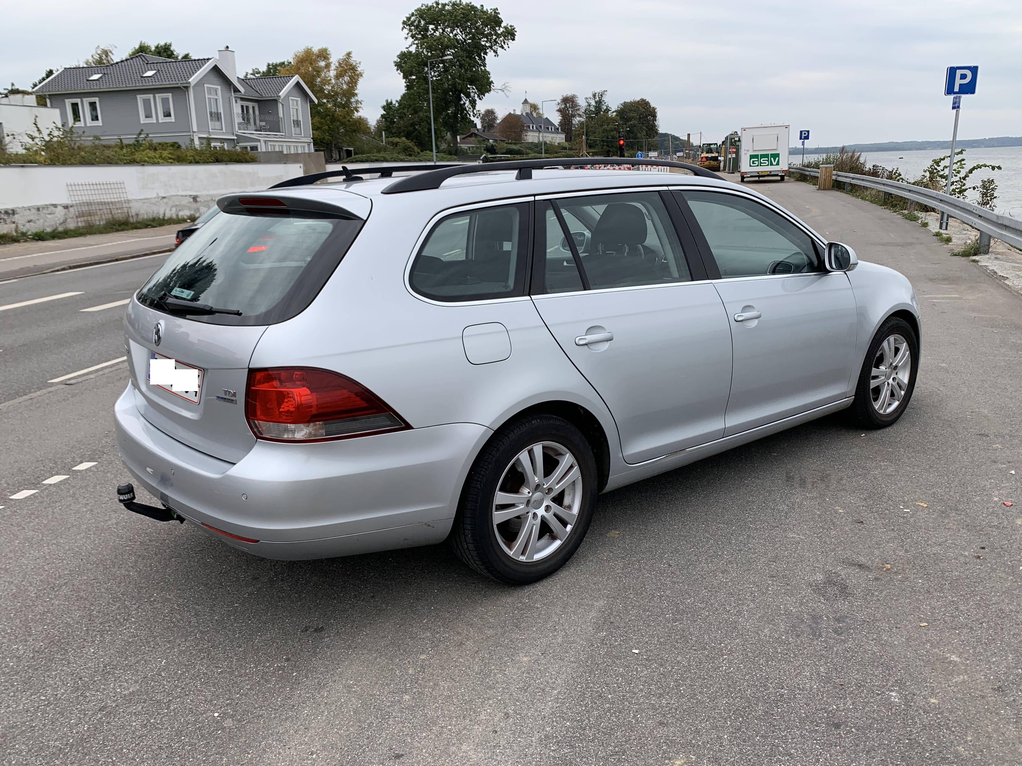 Sølv VW Golf VI fra 2011