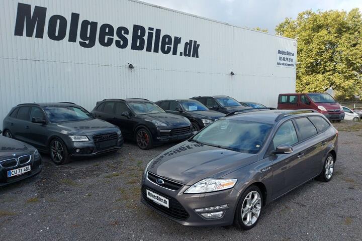 Grå Ford Mondeo fra 2011